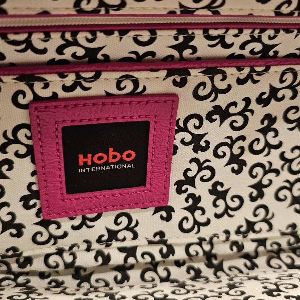 Hobo International Vintage Patent Leather Top Handle/Clutch - Picture 6 of 10